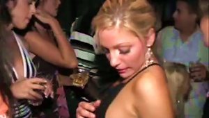 Two Babes  Pussies And Then Get Pounded By Two Guys