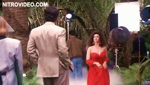 Heart-stopping Actress Lynda Carter Wearing A Really Hot Red Dress