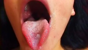 Cum On The Tongue Of Natasha Nice