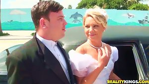 Groom Sees His Bride Getting Fucked In Limo